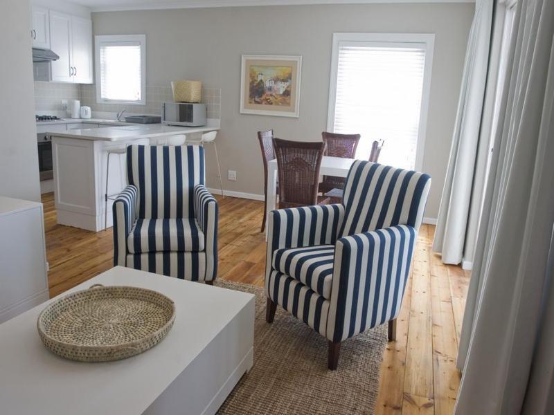 Kenjockity Self Catering Apartments Hermanus Habitación foto
