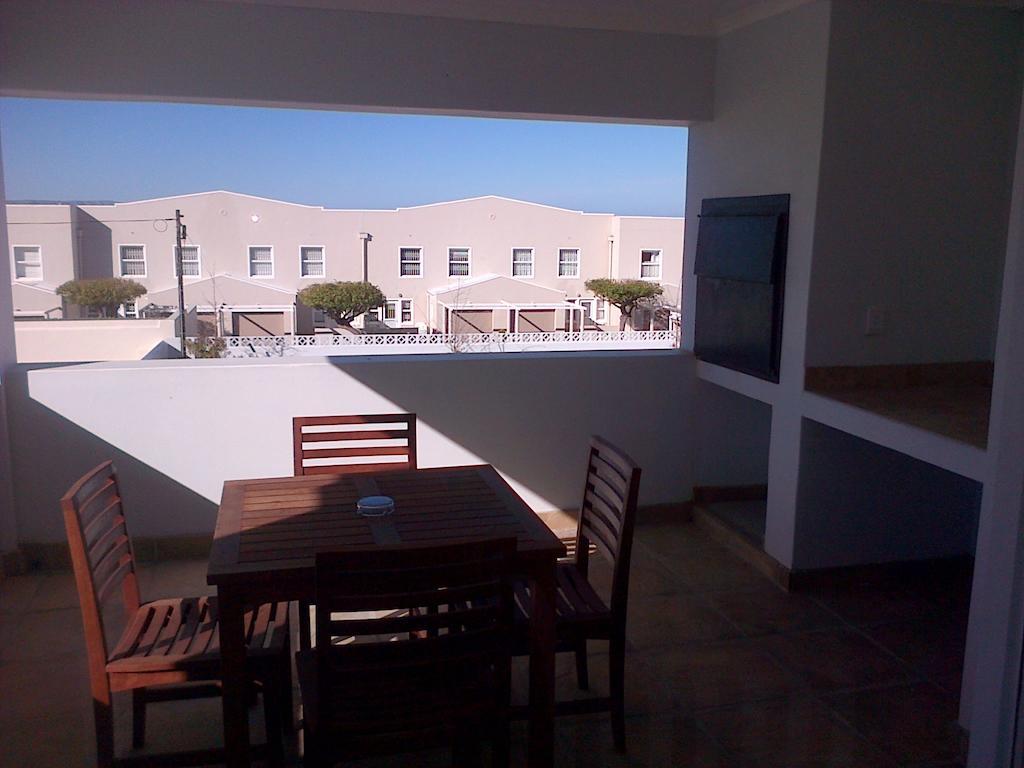 Kenjockity Self Catering Apartments Hermanus Habitación foto